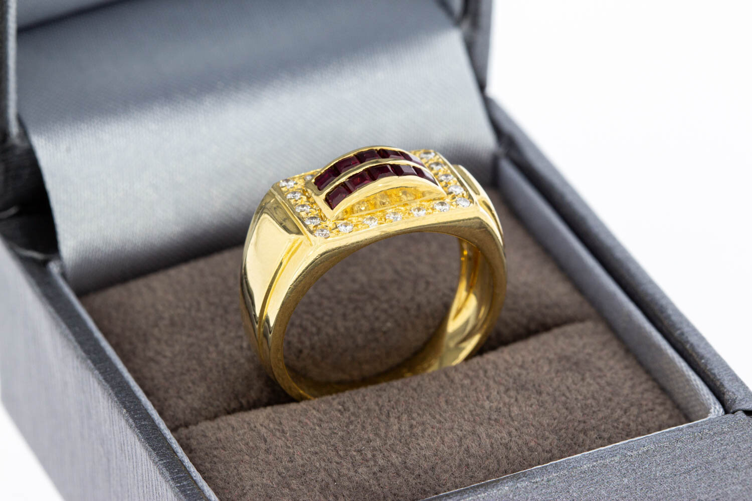 18 Karaat gouden Robijnring met Diamant - 18 mm