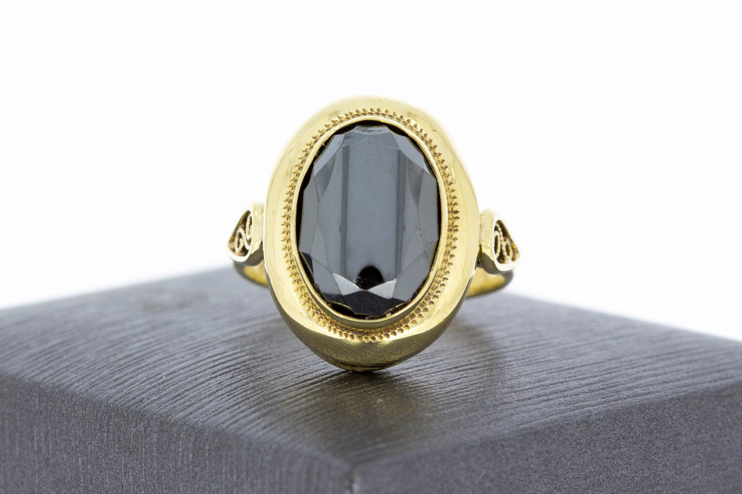 Vintage Hematiet ring 14 karaat - 17,7 mm