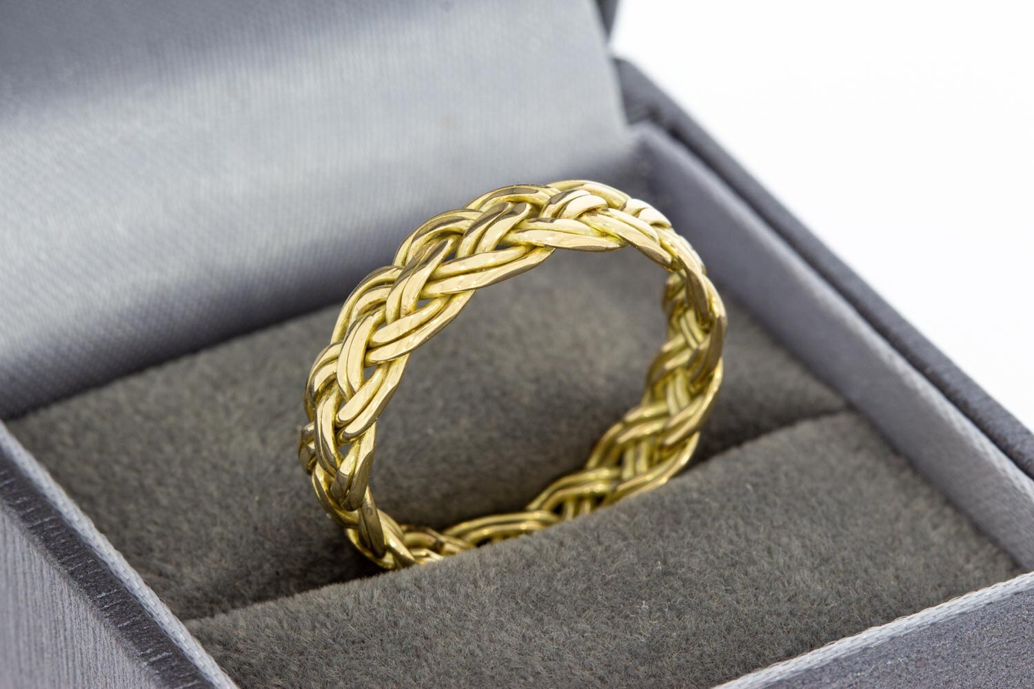 14 karaat gouden gevlochten ring - 18,5 mm