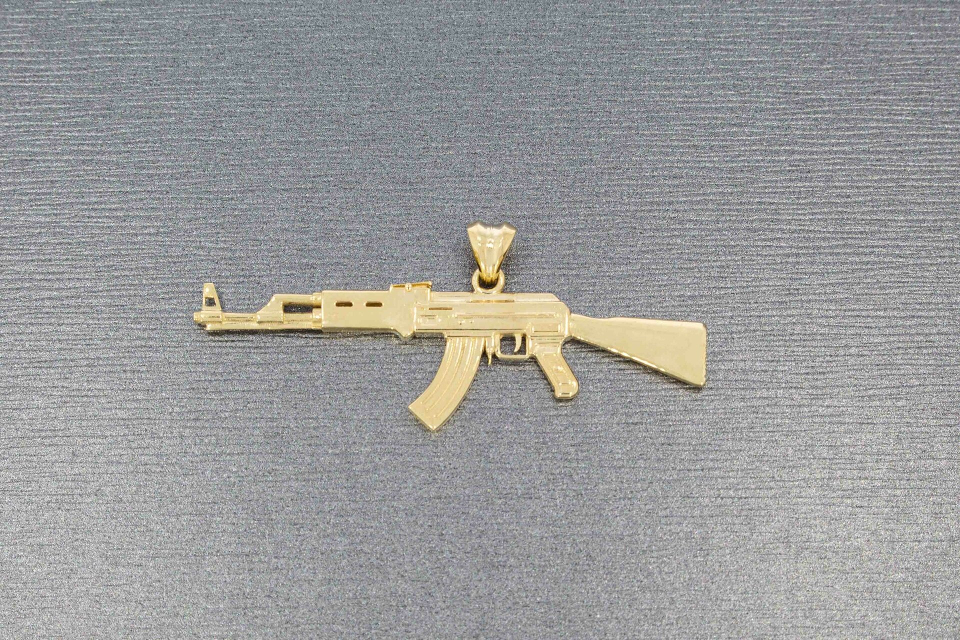 14 karaat goud Kalashnikov / AK47 hanger - 4,7 cm