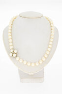 Parel ketting met  gouden sluiting - 46,4 cm