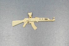 14 karaat goud Kalashnikov / AK47 hanger 